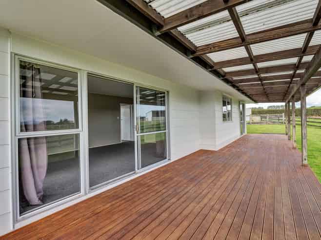 144 Victoria Road, Stratford