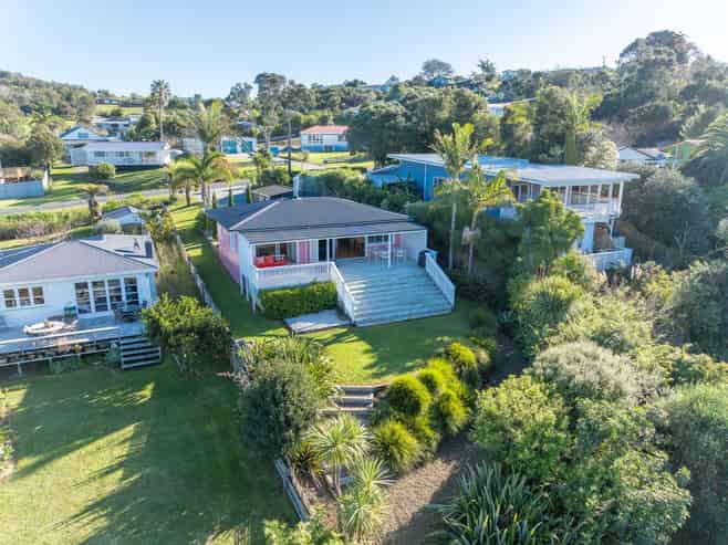 21 Grey Street East, Mangonui