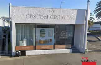 Showroom/Office and Warehouse with good profile