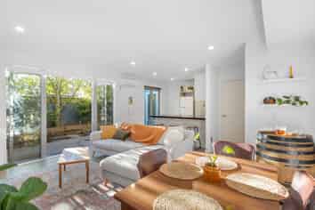 2/130 Southampton Street, SYDENHAM