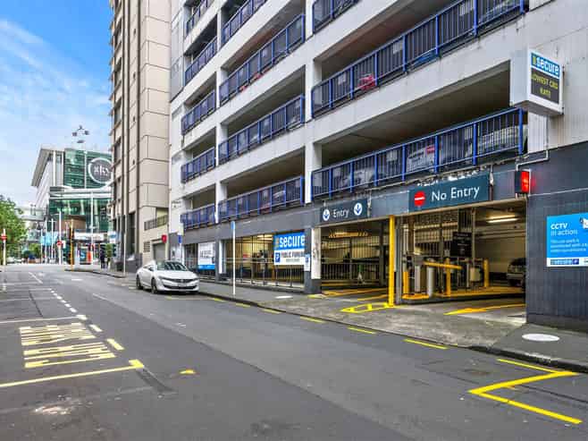 Freehold Car Park Building next to SkyCity