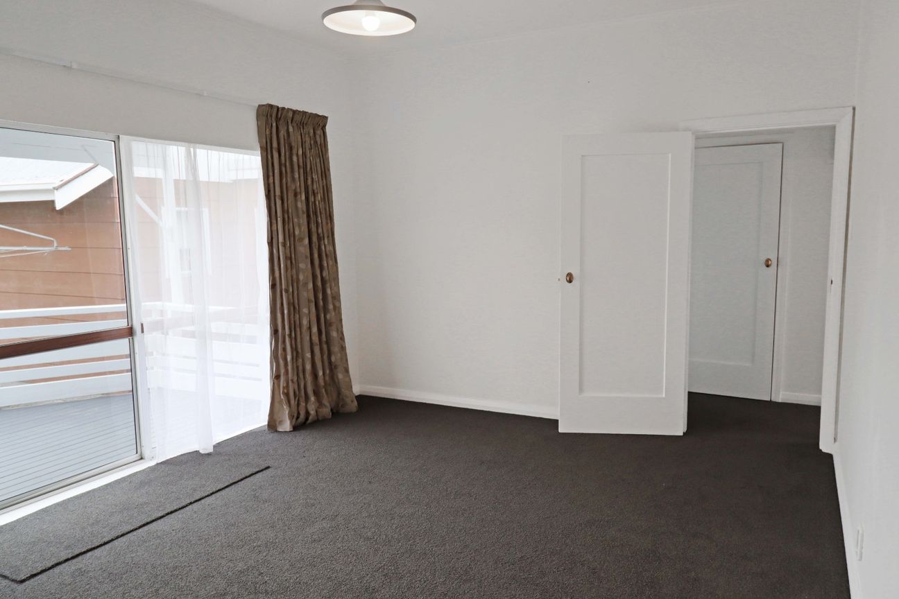 Two bedroom semi-detached in Ropata – pohled 2