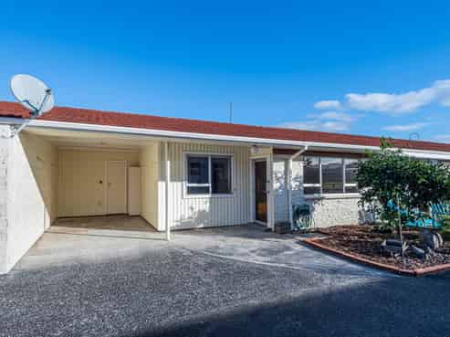2/39 Mill Road, Kensington