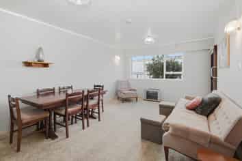 2/39 Mill Road, Kensington