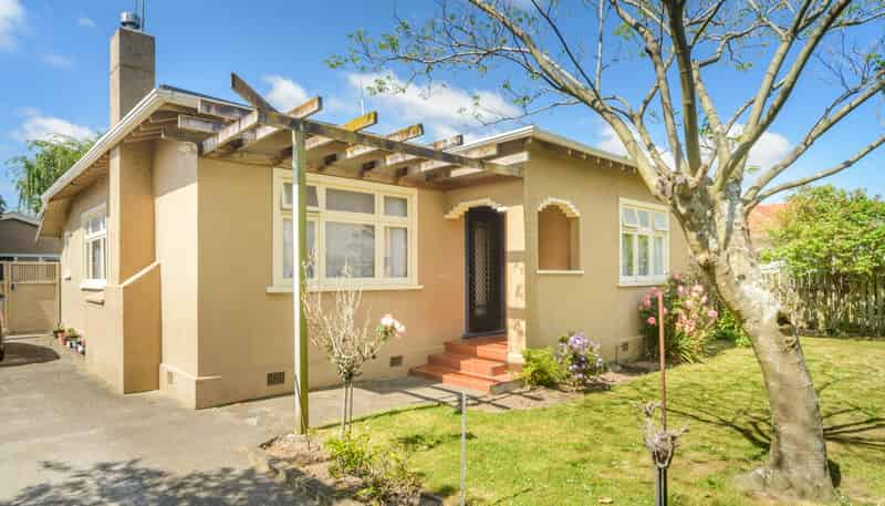 30 Puriri Terrace, Roslyn