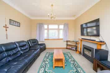 30 Puriri Terrace, Roslyn