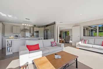 630 Crane Road, Kauri
