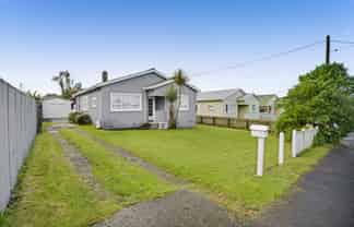 14 Leicester Street, Patea