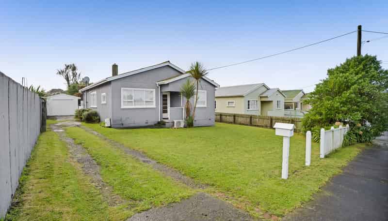 14 Leicester Street, Patea
