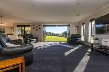 80 Silverton Road, Poraiti