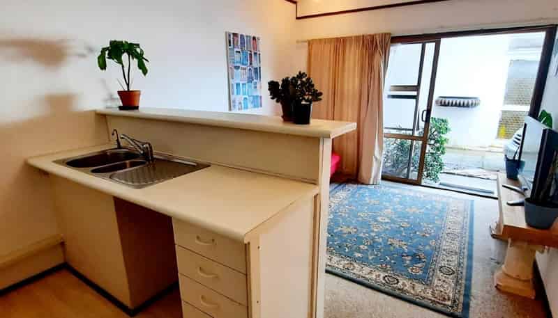 Flat B 20 Croydon Road, New Lynn
