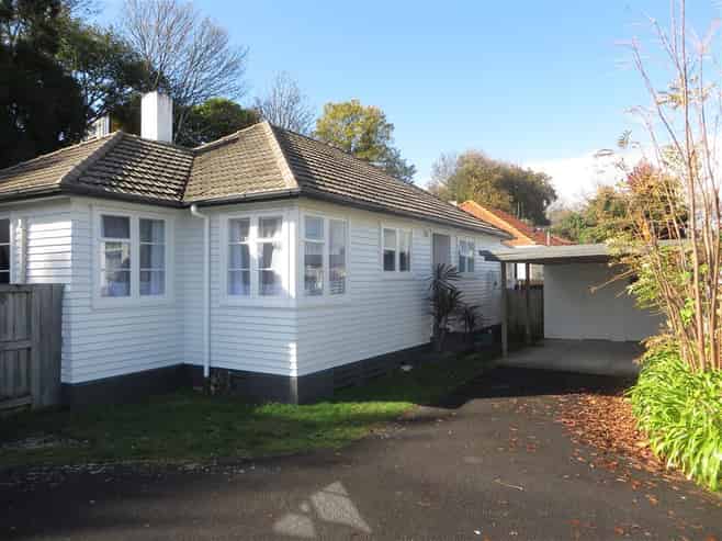 15 Cussen Street, Chartwell