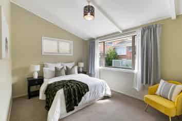 2/62 Rawhiti Road, One Tree Hill