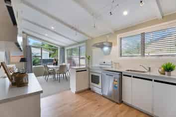 2/62 Rawhiti Road, One Tree Hill