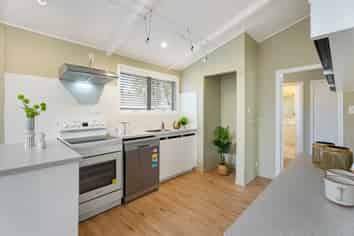 2/62 Rawhiti Road, One Tree Hill
