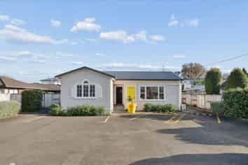 Boutique office investment with national tenant