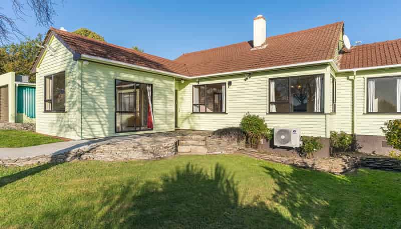15 Dovecote Avenue, CORSTORPHINE