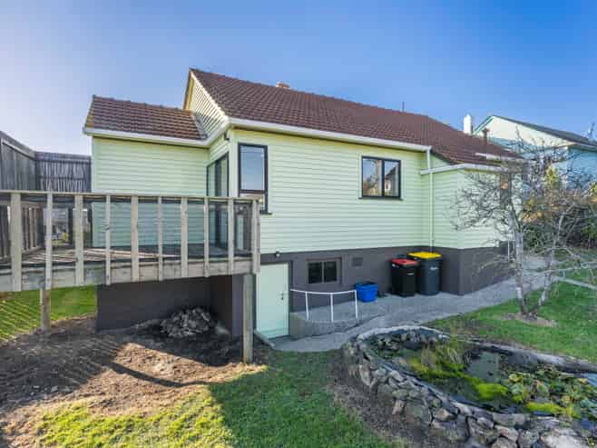 15 Dovecote Avenue, CORSTORPHINE