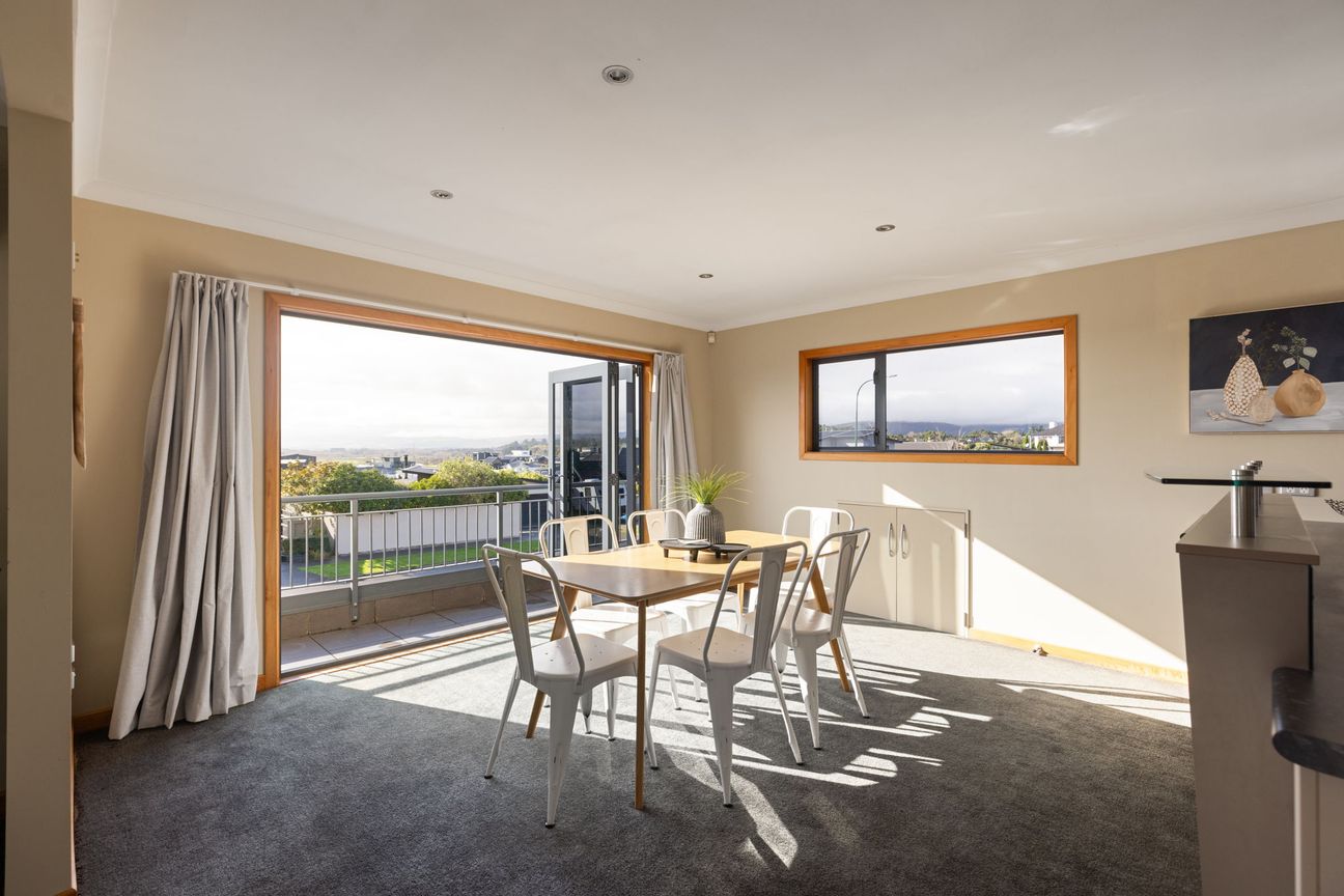 Where Family Living Meets Spectacular Views - Bild 3