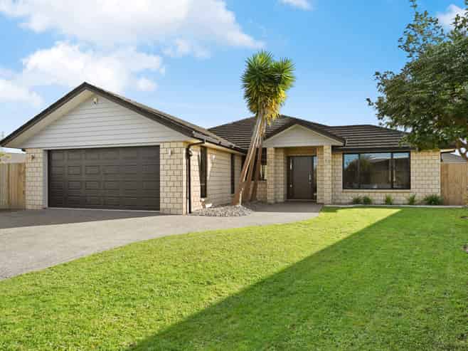 18 Cole Thomas Place, Huntington