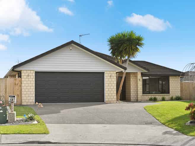 18 Cole Thomas Place, Huntington