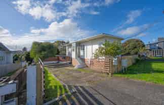 22 Evans Road, Glen Eden