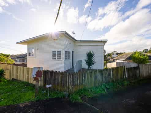 22 Evans Road, Glen Eden