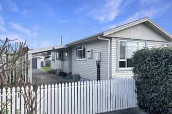 707 Elm Road, Akina