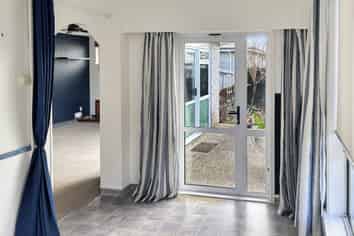 707 Elm Road, Akina
