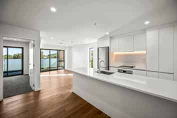 Unlock the Opportunity- High Spec & Newly Complete