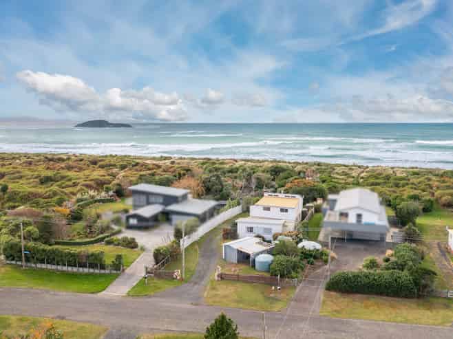 3 Palmer Place, Taieri Mouth