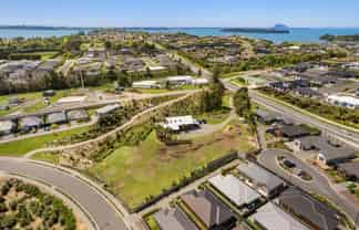 340 Omokoroa Road, Omokoroa