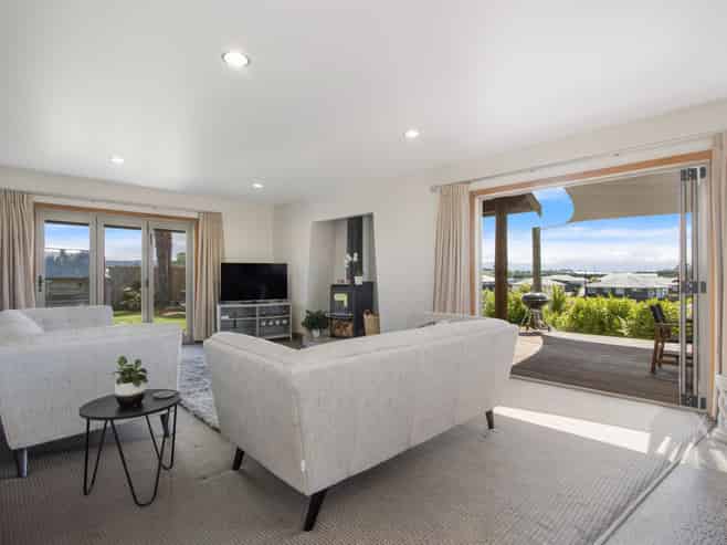 340 Omokoroa Road, Omokoroa