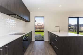 10 Kakatai Place , North New Brighton