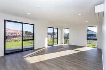 10 Kakatai Place , North New Brighton