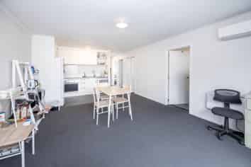 2/3 June Place, Hamilton East