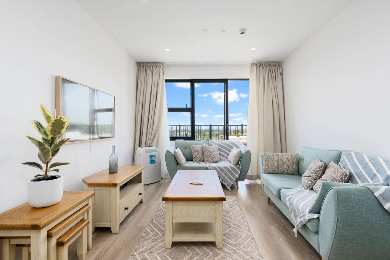 2 Bedroom Penthouse apartment! - Vista 4
