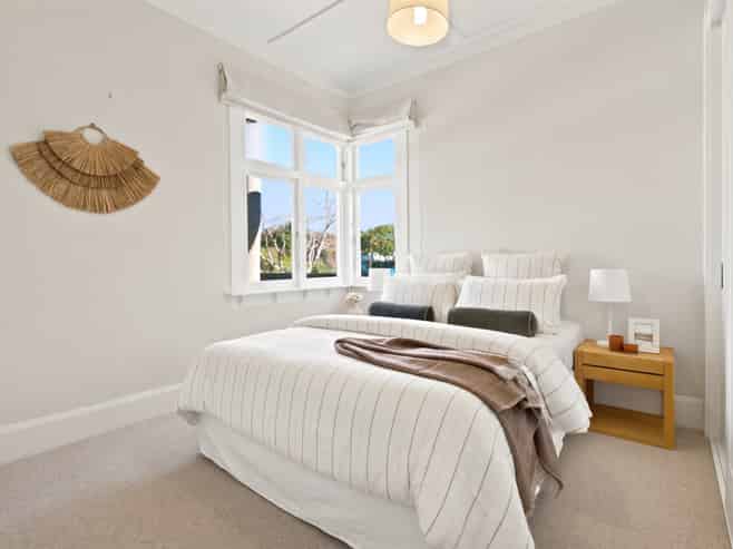 44 Cambourne Road, Sandringham