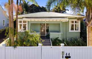 44 Cambourne Road, Sandringham