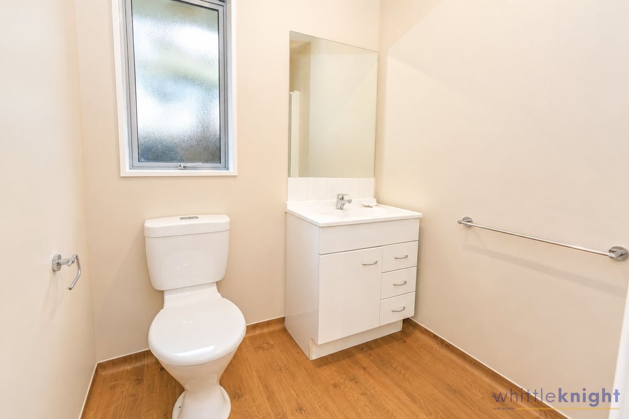 Under Contract - Mehr