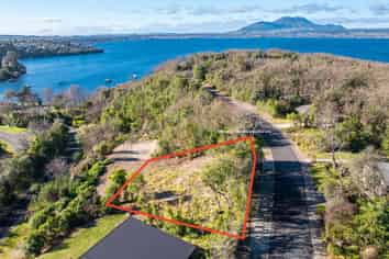9 Parawera Drive, Acacia Bay