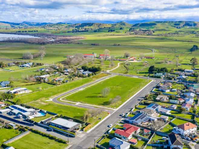 Lot 1-34, 17 Lake View Road, Waipukurau