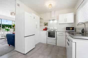 2/54 Finch Street, Morningside