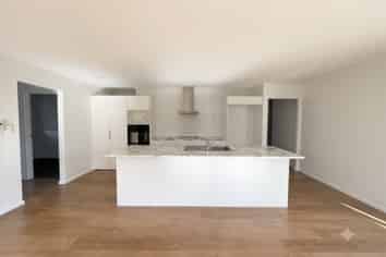 8 Royal St Anne's Drive, Kamo