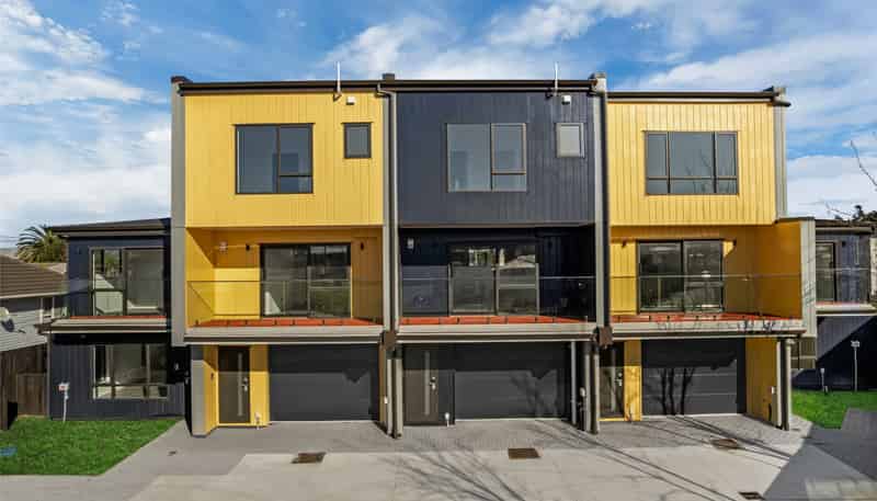 10A & 10B White Road, Manurewa