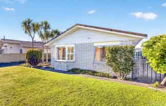 5 Avon Place, Springvale