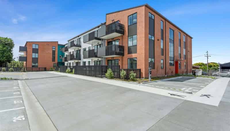 102/157 Rockfield Road, Penrose