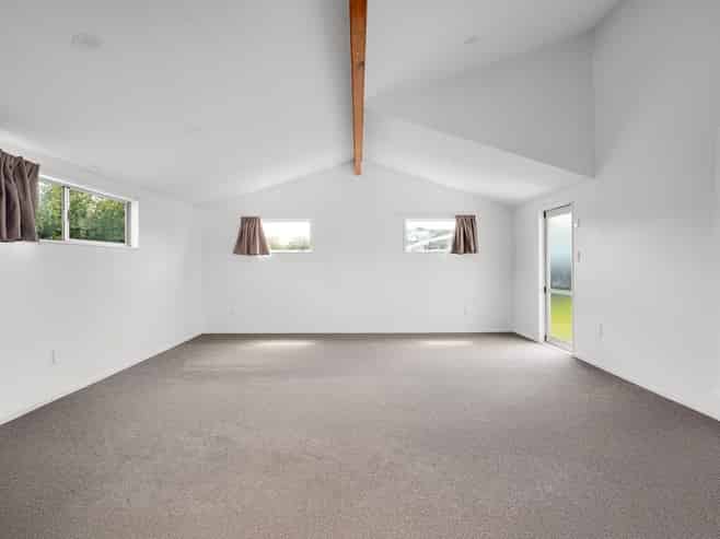 48B Karen Crescent, Dinsdale
