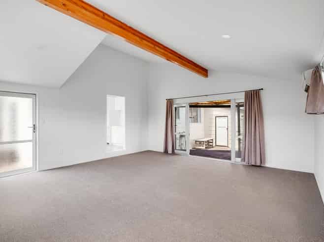 48B Karen Crescent, Dinsdale