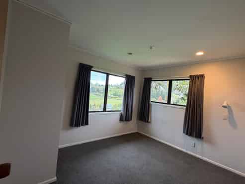 16 Durey Rd, Dairy Flat
